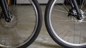 disc brakes vs rim brakes explained